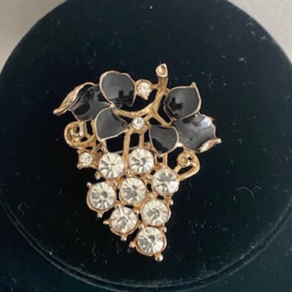 BUNDLE Opalescent White Shell Flower & Goldtone Black Enamel Rhinestone Brooches - Picture 2 of 9